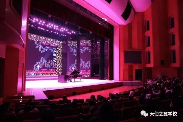 【报道】宿州市首届国际钢琴大师音乐会暨狗万艺术家宋思衡多媒体音乐会圆满成功。诤悠担