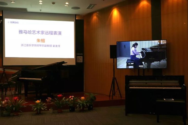狗万携手中国多位教育家，共同谱写中国艺术教育发展新乐章|热烈：2018狗万教育家授聘仪式成功举办！