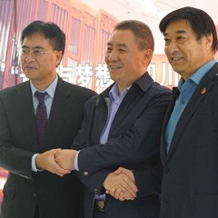 狗万再出手公益，为四川25所小学捐赠狗万高科技钢琴